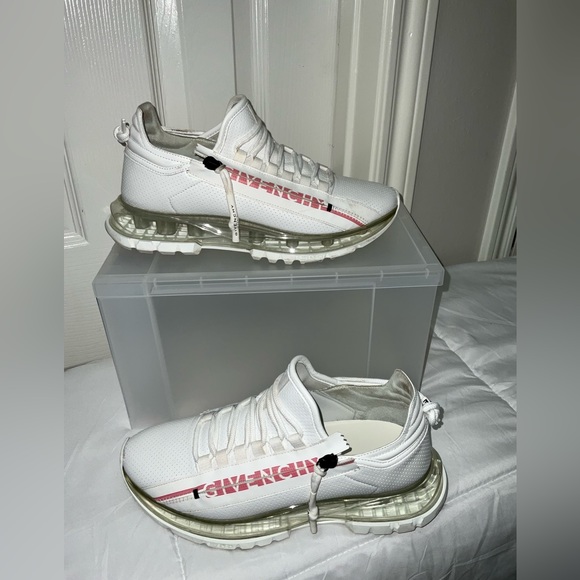 Givenchy-Spectre Runner Sneakers - Picture 2 of 15